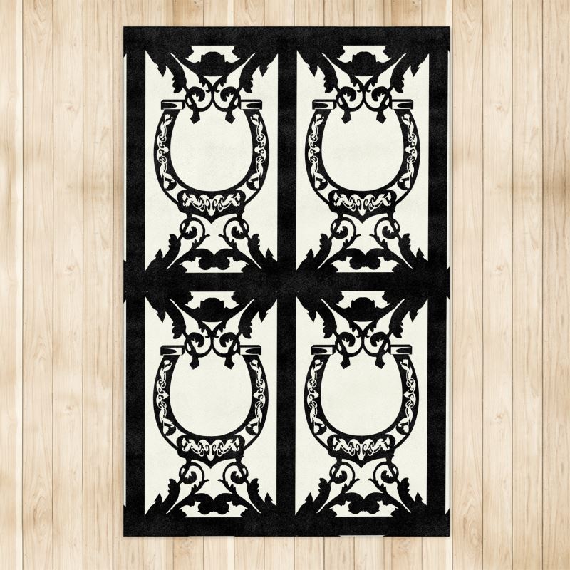 Large Horse Shoe Motif Area Rug 4x6.5ft Main image